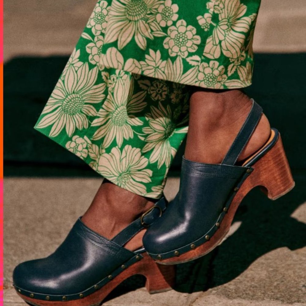 Sezane Taylor Clog Navy Size 7